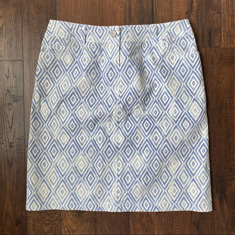 NWOT LAFAYETTE NEW YORK 148 Blue and White Aztec pattern Midi Skirt Size 2